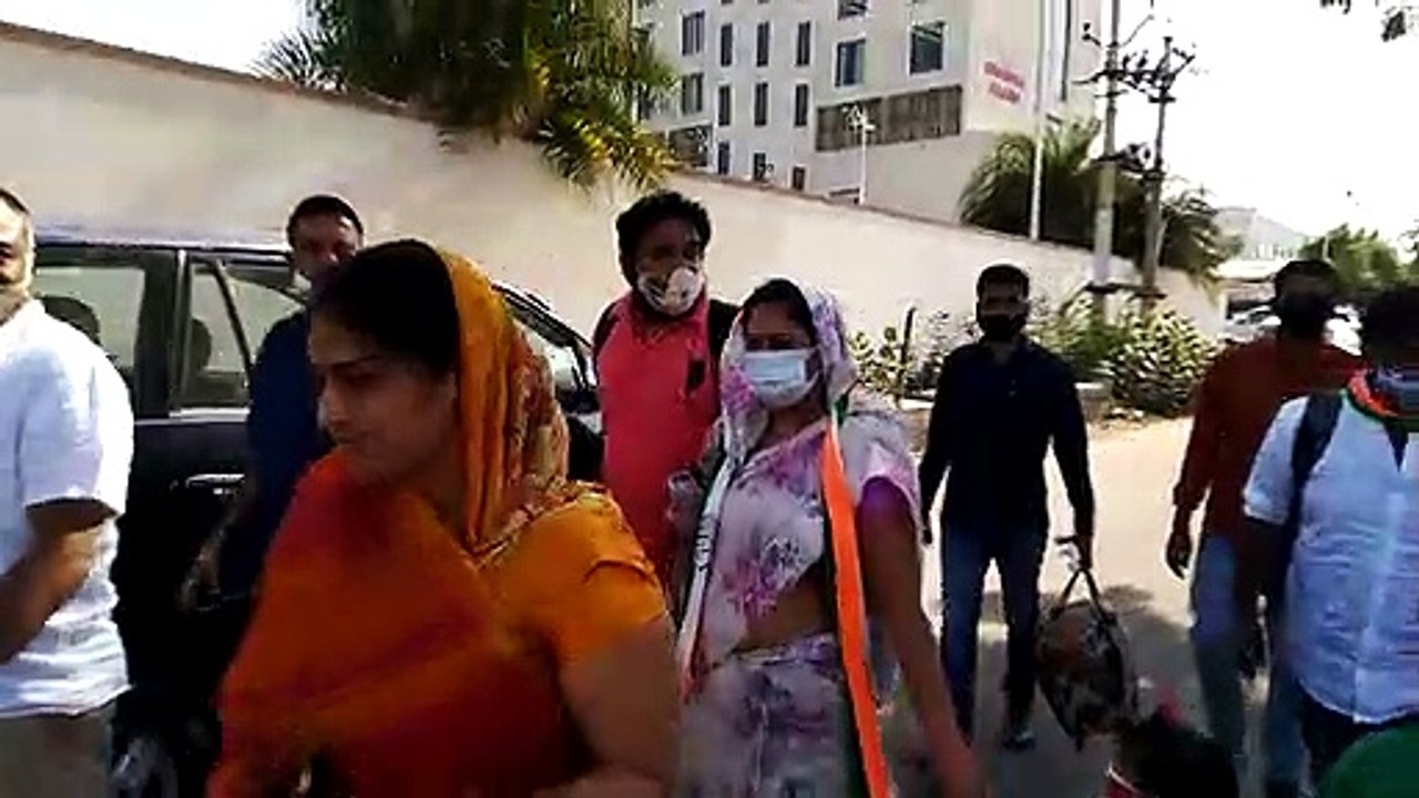 क्रॉस वोटिंग के डर से भाजपा पार्षदों का बाहरी ल...
