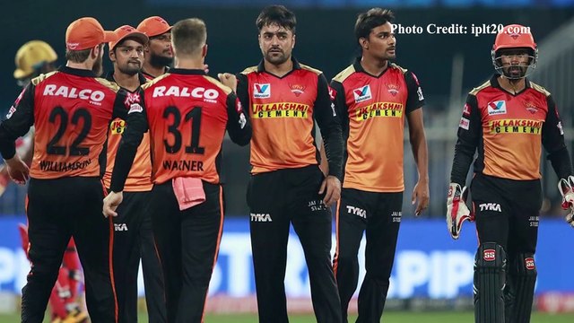 इस वजह से IPL से बाहर हुई RCB, जानें SRH की जीत के कारण| RCB| IPL2020
