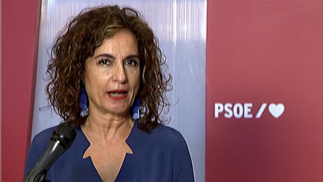 Montero pide a los partidos arrimar el hombro para sacar los presupuestos