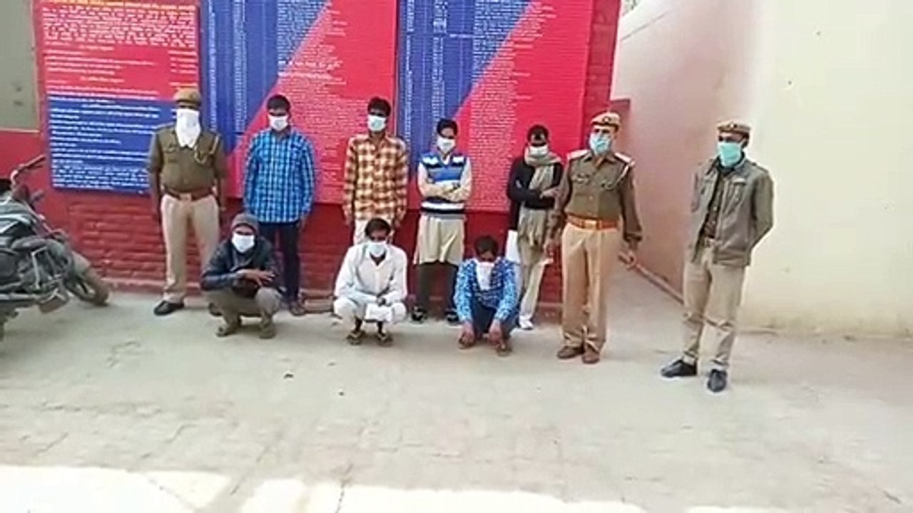 जुआ खेल रहे 7 जुआरियों को पुलिस ने किया गिरफ्तार