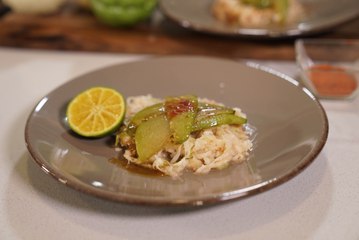 Postre de chayotes fritos - Cocina con Conexión- Sonia Ortiz con Juan Farré