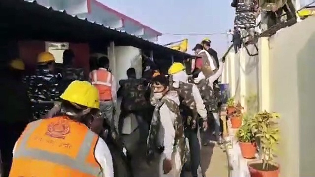 इंदौर: BJP के खिलाफ अभियान चलाने वाले कंप्यूटर बाबा के आश्रम पर बड़ी कार्रवाई, अवैध निर्माण तोड़े