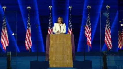 Harris celebra su histórica elección y promete abrir paso a otras mujeres