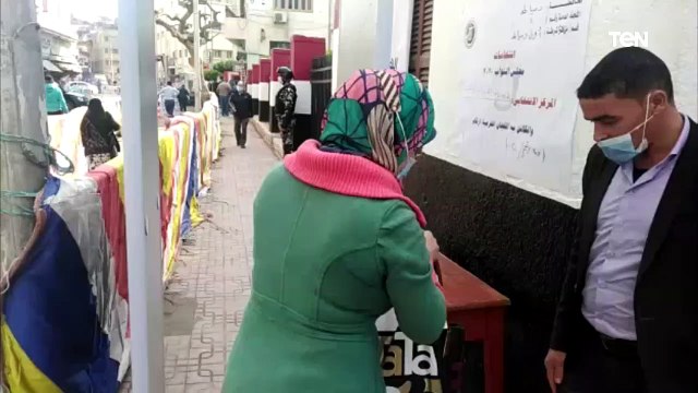 إقبال كثيف على لجان دمياط في الساعات الأولى للتصويت بانتخابات النواب