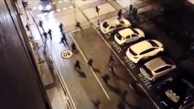 Una marcha en Pamplona contra la gestión de la pandemia acaba con graves disturbios