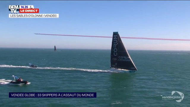 La Patrouille de France survole les 33 skippers qui viennent de s'élancer pour ce Vendée Globe 2020