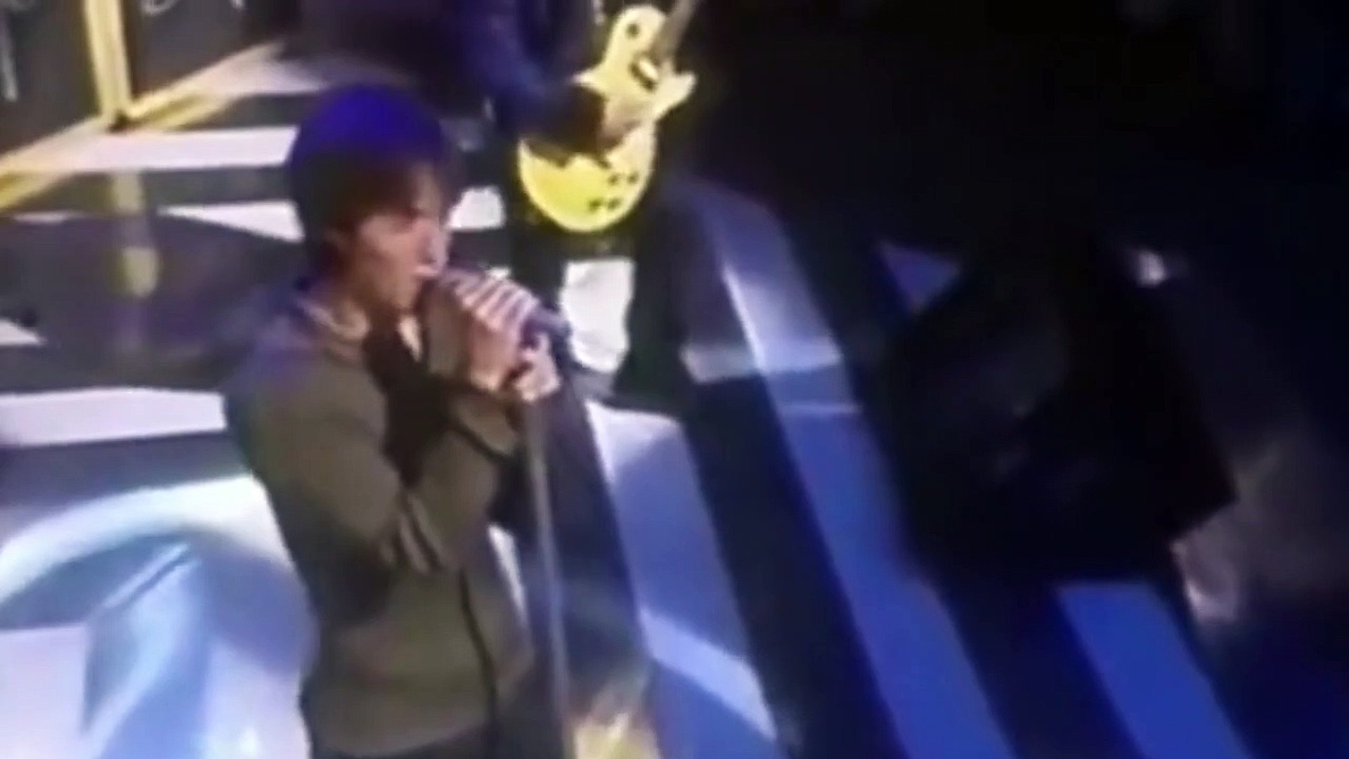 ⁣B'z - RING