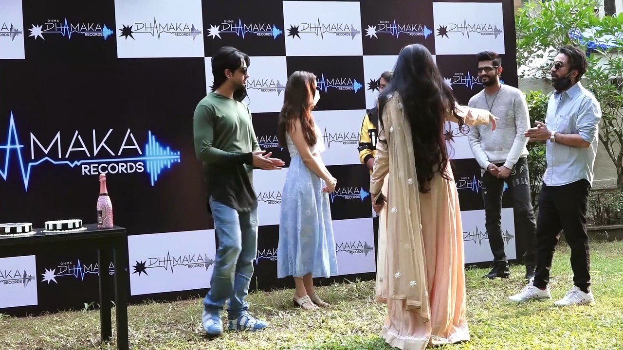 Padmini Kolhapure Birthday Celebration With Shraddha Kapoor, Shakti Kapoor among others
