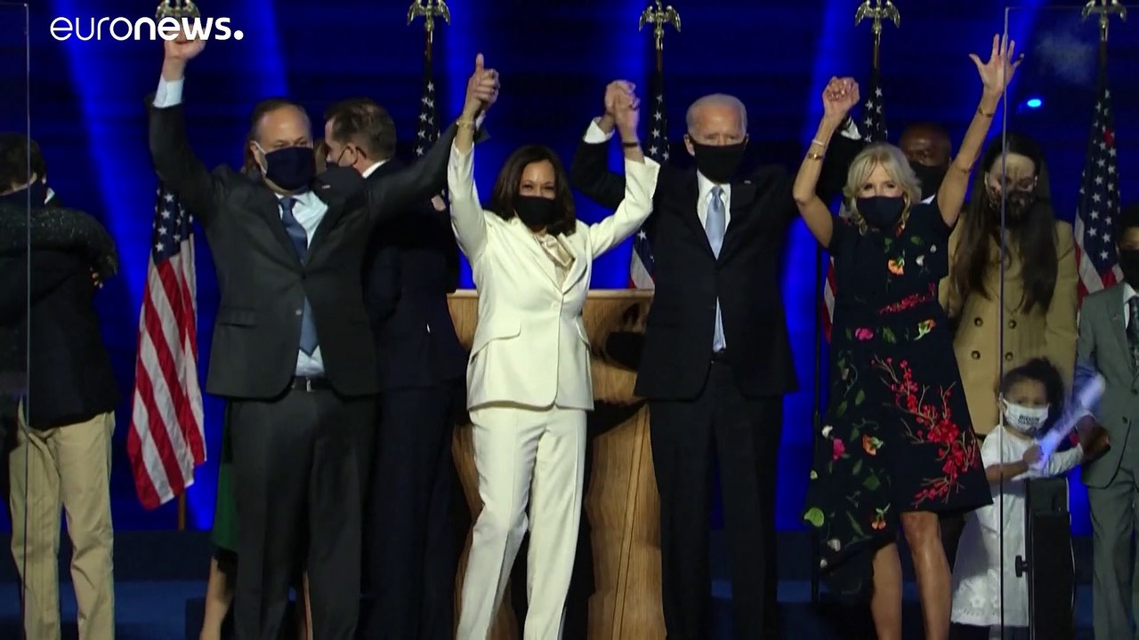 Ελληνοτουρκικά: Τηλεφωνική επικοινωνία  Ν. Δένδια με Μ. Τσαβούσογλου