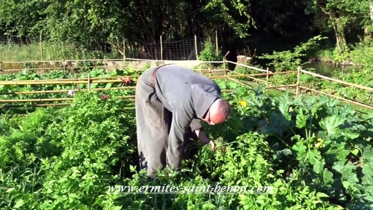 Relief de France les Monastères  Les Ermites de Saint Benoît film by JC Guerguy  Ciné Art Loisir