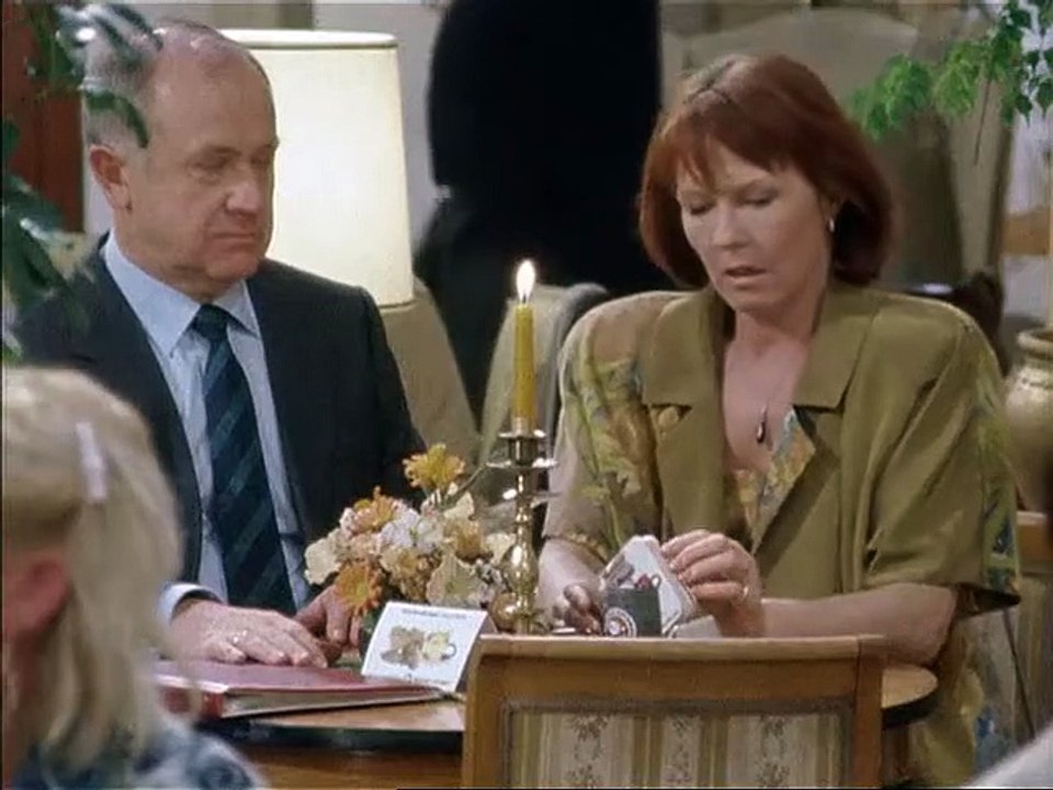 Diese Drombuschs S03E05-Die Gretchenfrage