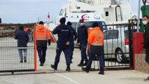Saros Körfezi'nde balıkçı teknesinin batması sonucu kaybolan 2 kişiyi arama çalışması sürüyor - EDİRNE