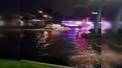 - Tropikal fırtına Eta Florida’yı vurdu