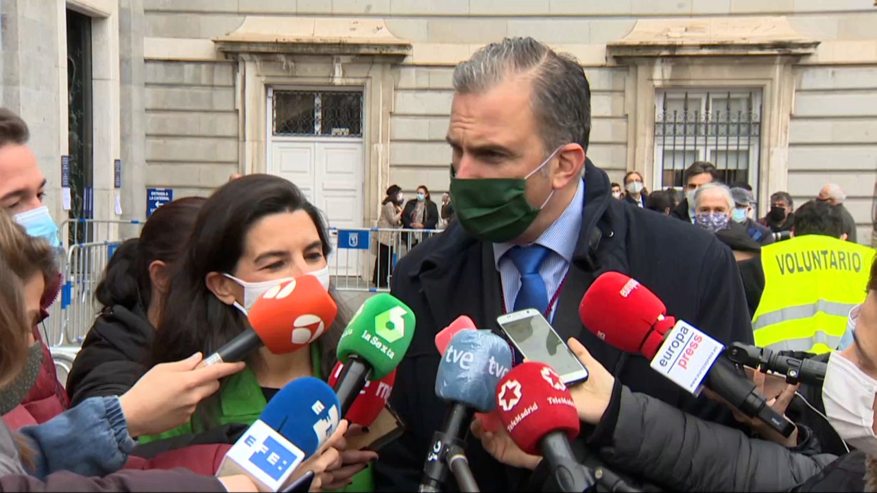 La ultraderecha pide a la Almudena por el Rey Felipe VI