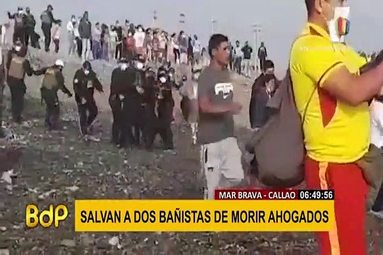 Callao: policías salvan a bañistas que se ahogaban en playa 'Mar Brava'