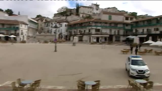 Insólito puente de la Almudena en la ciudad de Madrid con 41 zonas básicas confinadas