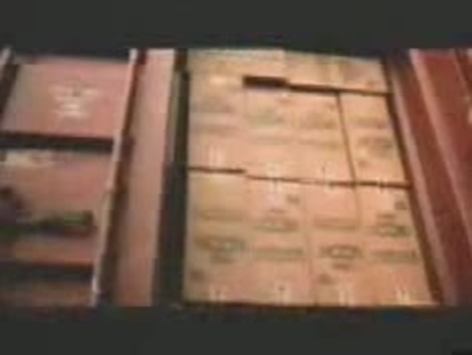 Flickering Lights (2001) Trailer (German/Deutsch) video Dailymotion