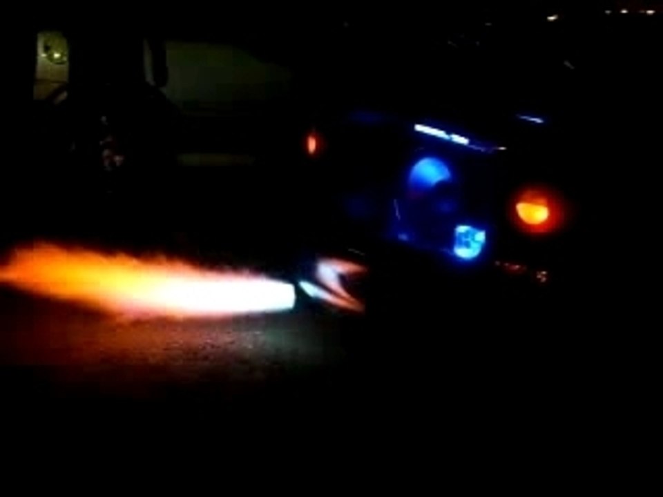 Echappement flamme
