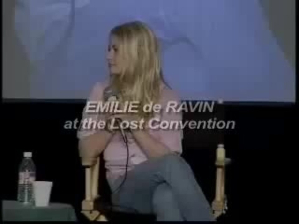 Emilie de Ravin at the Lost Convention