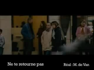 Ne Te Retourne Pas - Bande-annonce