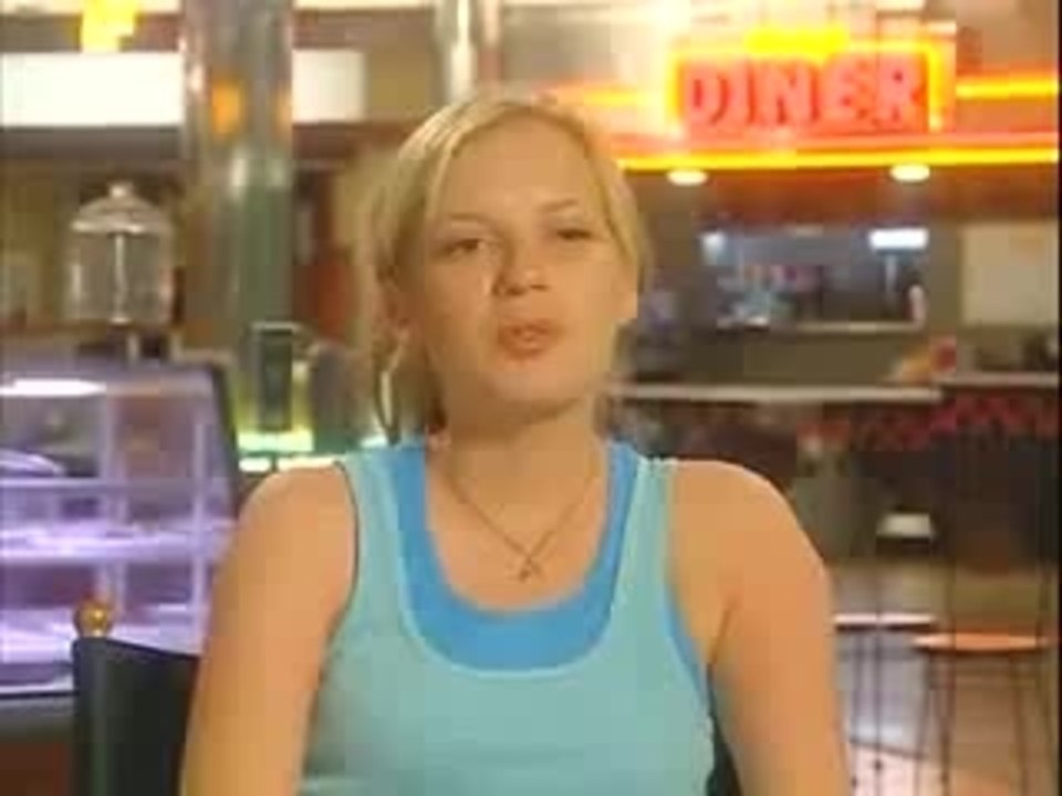 Dawn of the Dead 2004 Sarah Polley talks about zombies