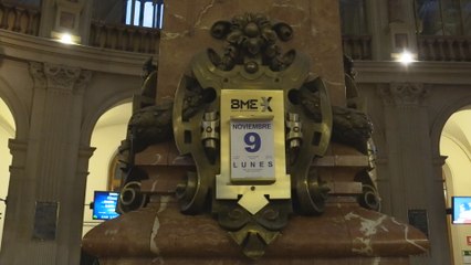 El Ibex 35 protagoniza su mayor subida en una década (+8,6 %) y conquista los 7.400 puntos