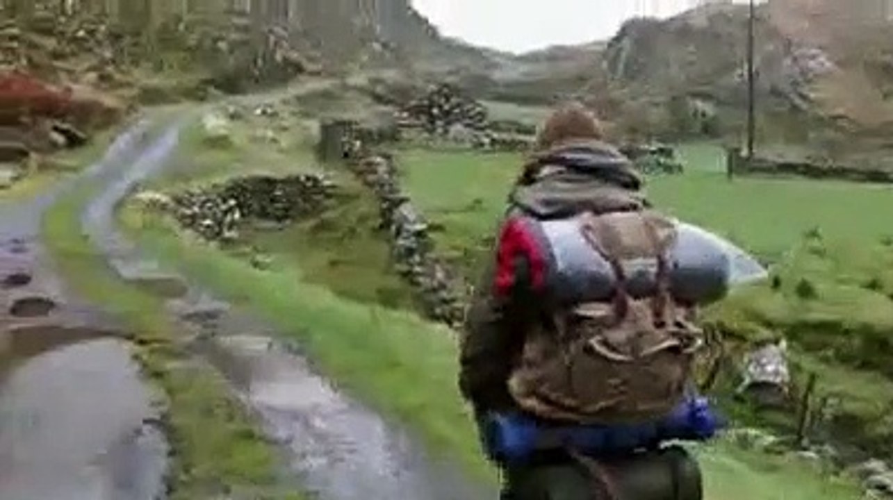 Trailer NOTHING PERSONAL