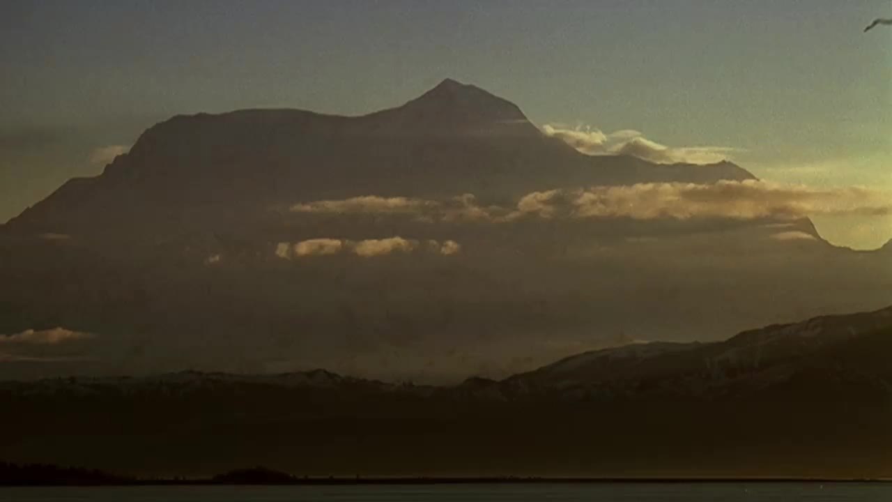 Mount St.Elias - Trailer (Deutsch)