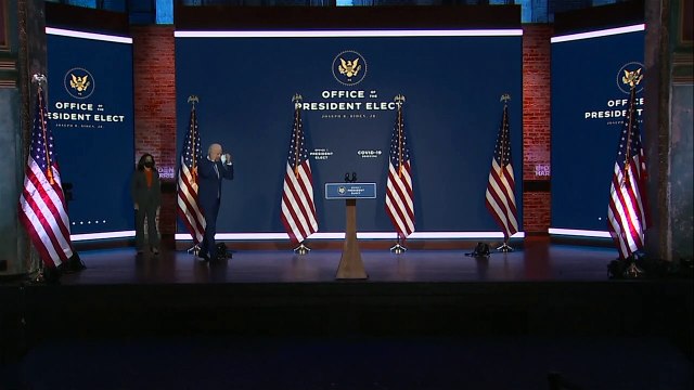 Мировые лидеры с надеждой и осторожностью говорят о новой вакцине против COVID-19