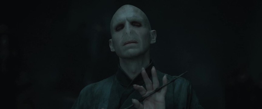 Harry Potter And The Deathly Hallows Part 2 - Clip Boy (English) HD