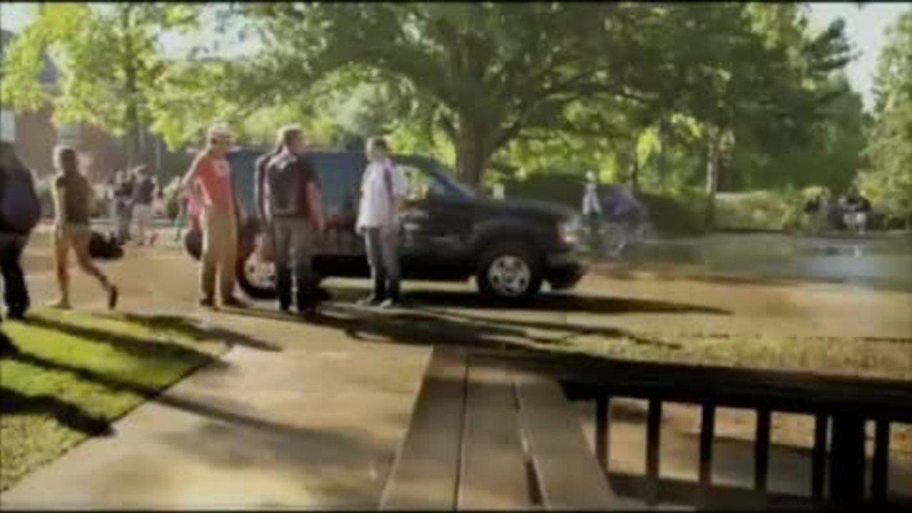 Shark Night 3D - Clip 4 (English)