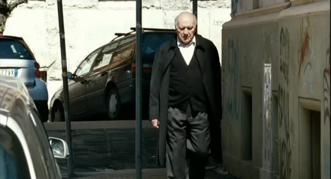 Habemus Papam - Clip 06 Der Papst buext aus