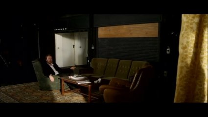 Die Unsichtbare - Clip 7 Mach dich zur Frau (Deutsch)