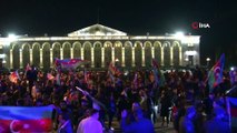 Azerbaycan’da tarihi gecede zafer kutlamaları sabaha kadar devam etti