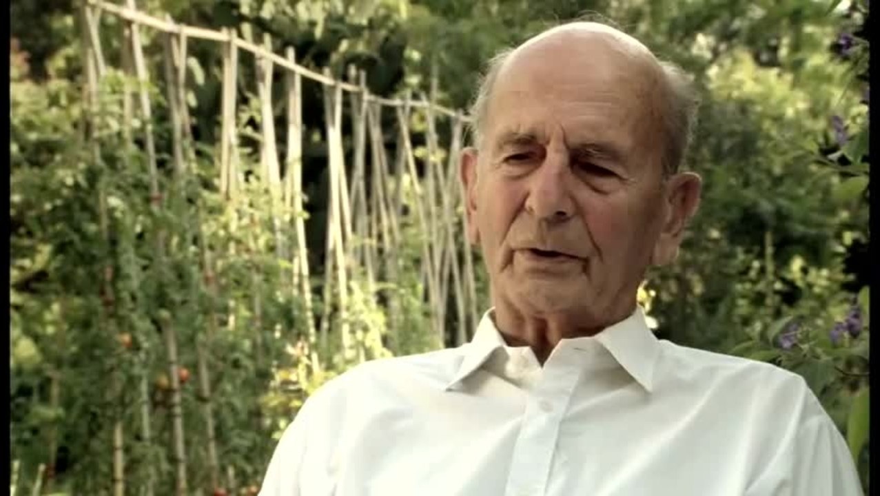 Sergej in der Urne - Clip 6 Oktoberkind (Deutsch)