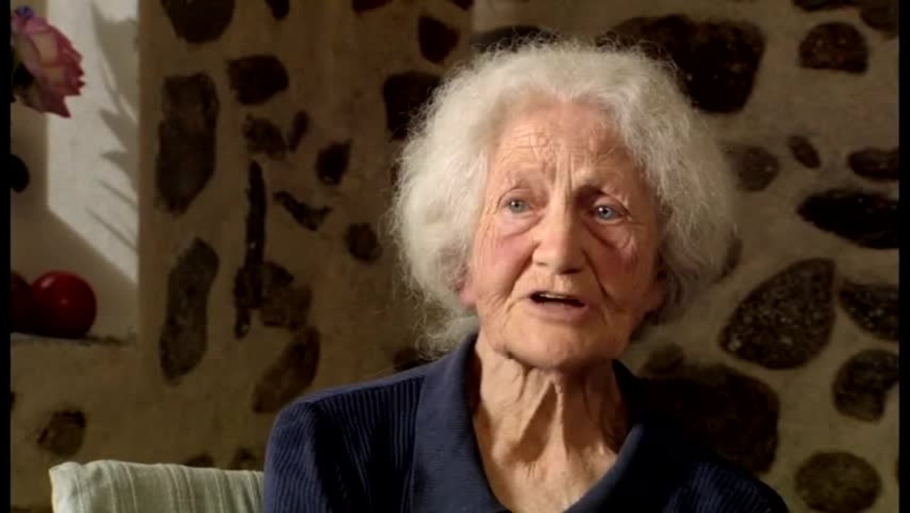 Sergej in der Urne - Clip 4 Heimat (Deutsch)