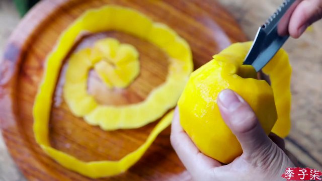 Canned yellow peaches: Hot summer, how about canned cold yellow peaches? Liziqi