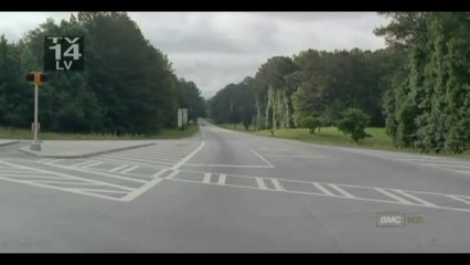 The Walking Dead - S01 Opening Scene (English)