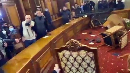 Accord de paix pour le Haut-Karabakh, la colère des Arméniens à Erevan