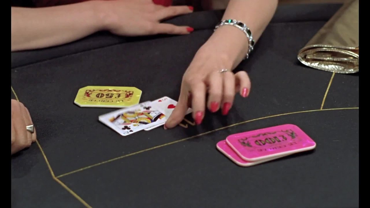 James Bond - James Bond  007 jagt Dr. No Clip (English)