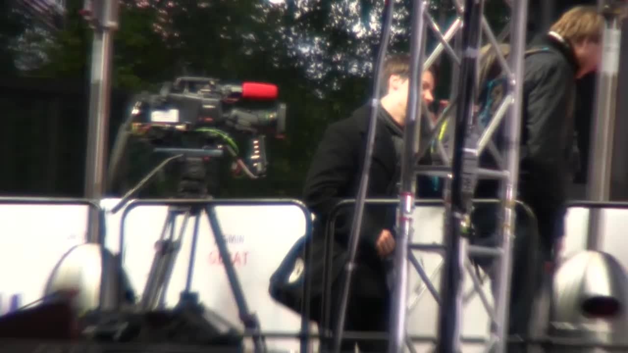 Premiere | Mann tut was Mann kann