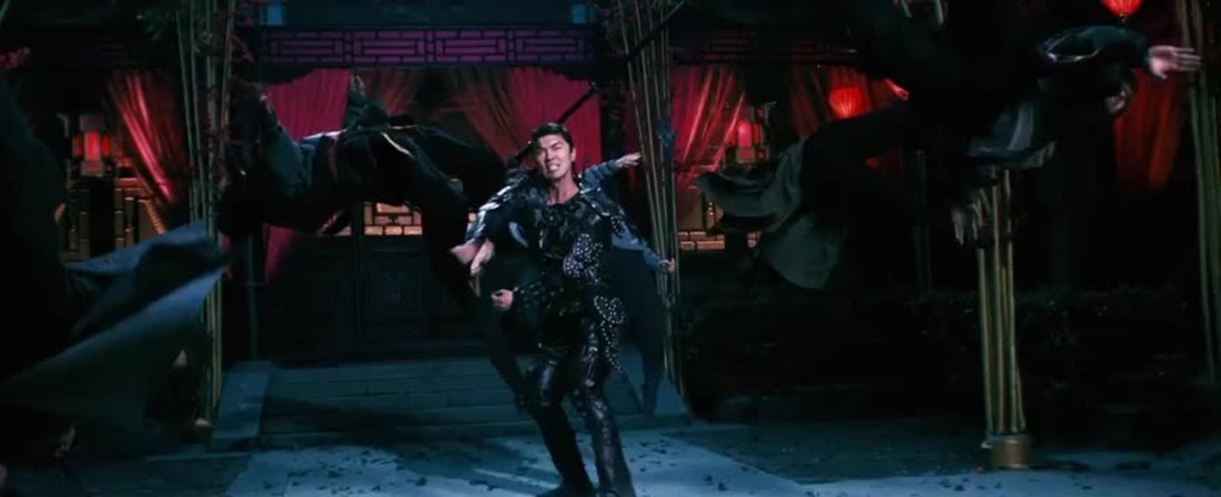 The Man With the Iron Fists - TV Spot Fists Business