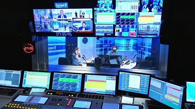 Rendez-nous la messe ! : 500 catholiques se réunissent devant la cathédrale de Nantes