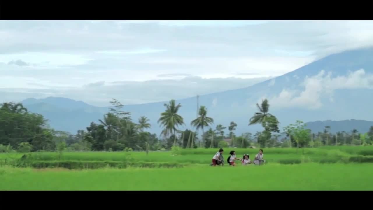 Cita-Citaku Setinggi Tanah - Trailer (Indonesisch) HD