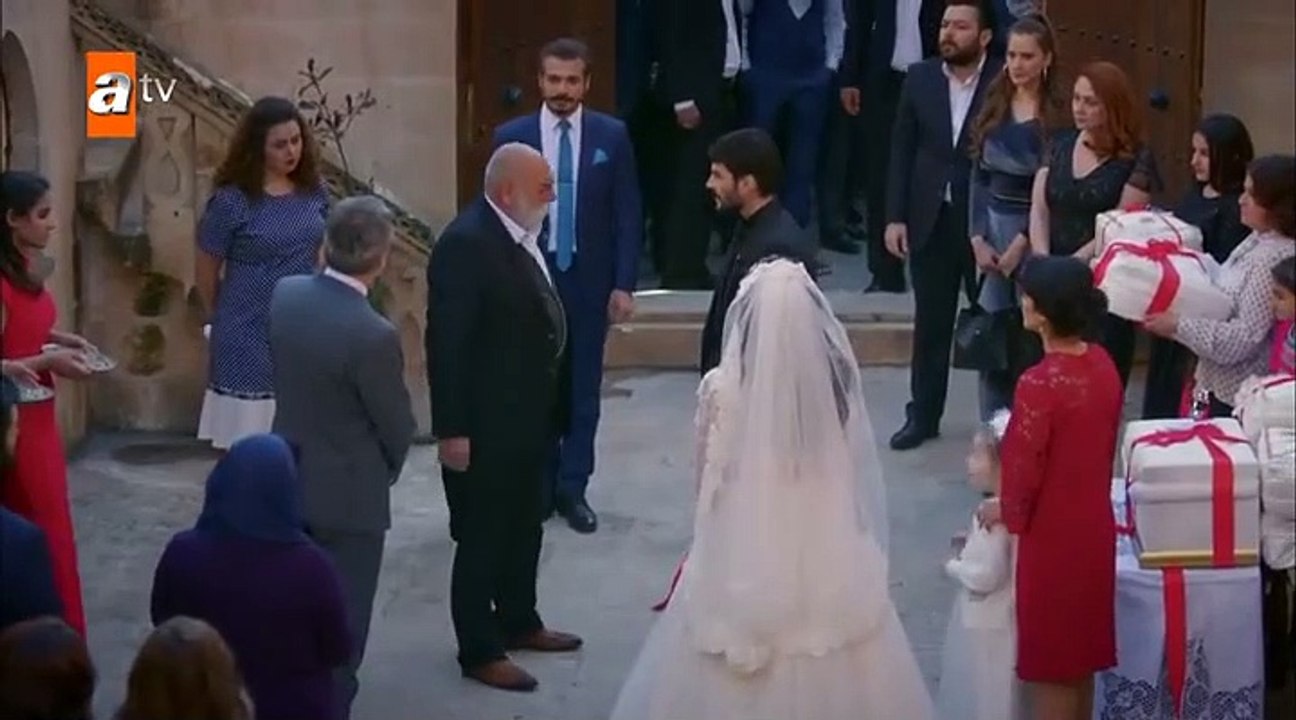 مسلسل زهرة الثالوث الموسم الاول  حلقة 2 مترجمة...