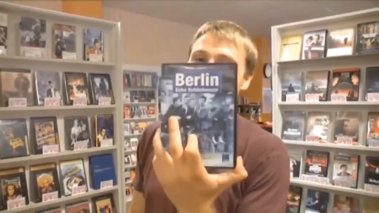 Elyas M'Barek steht auf dicke BrÃ¤ute! | Filmcheck & Trailer