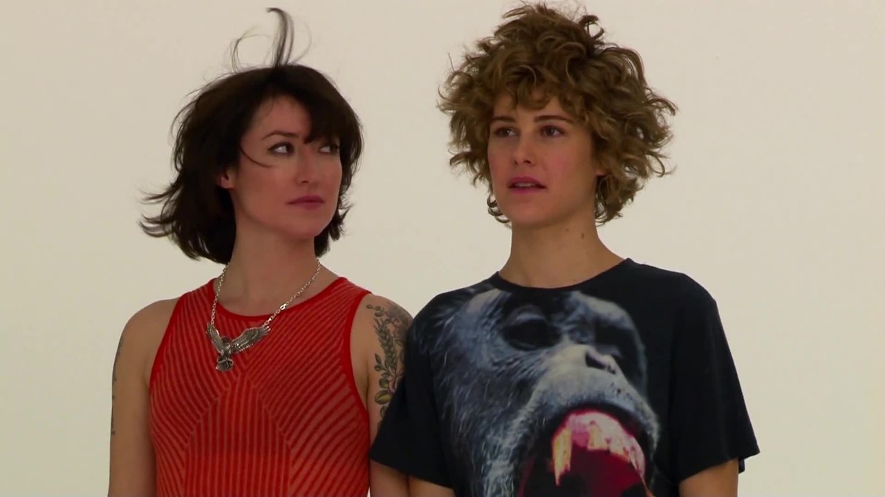 Feuchtgebiete - Featurette Carla, Charlotte (Deutsch) HD