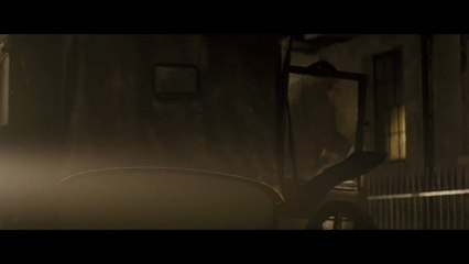 The Invisible Woman - Clip Mistakes (English) HD