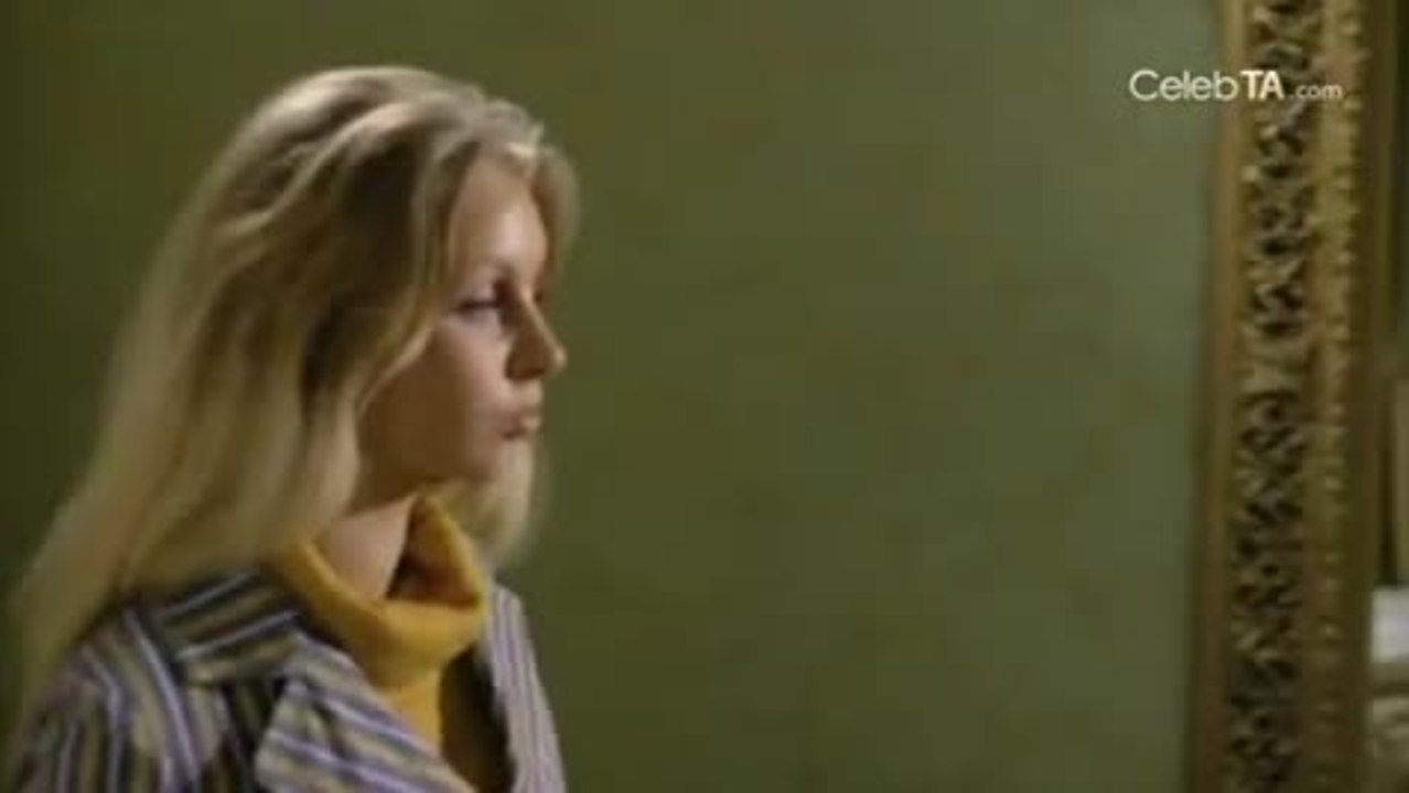 Die Stewardessen - Clip (Deutsch)