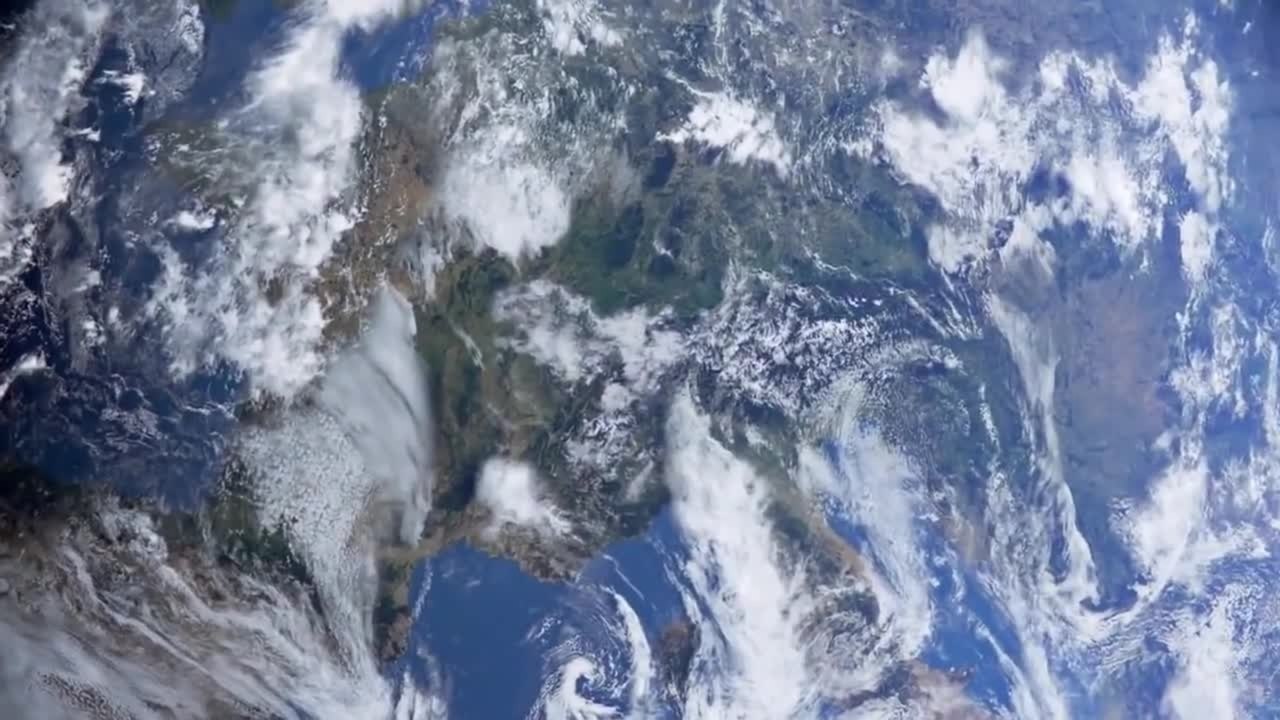 Helden Wenn dein Land dich braucht -Trailer (Deutsch) HD